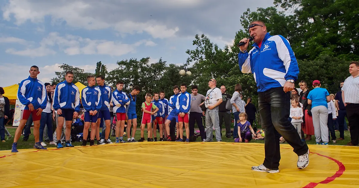 Chrapanie – przyczyny, skutki i skuteczne sposoby na lepszy sen